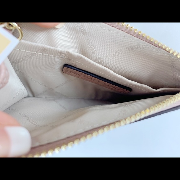 Gaby’sBags👜💕-Michael Kors ZIP Coin Wallet - Picture 6 of 6